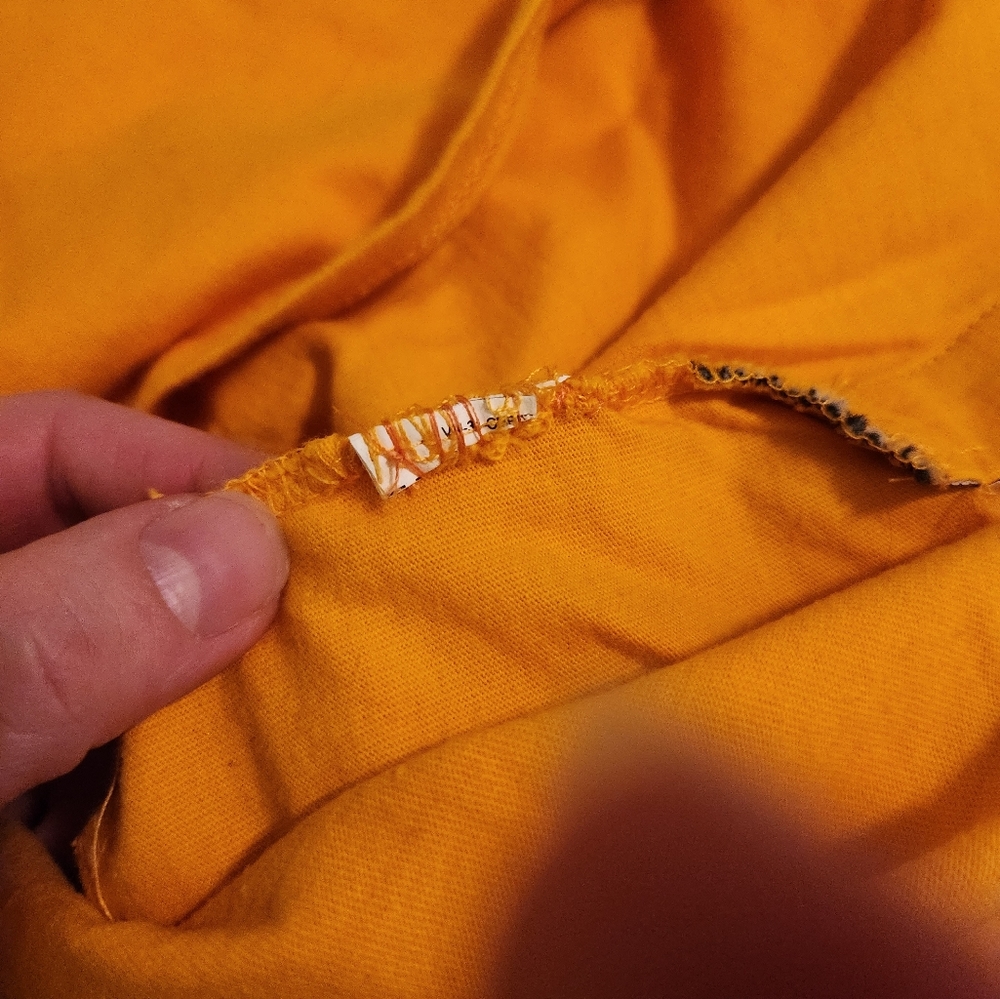 Gold Vans Crop Tee - Picture 6 of 6
